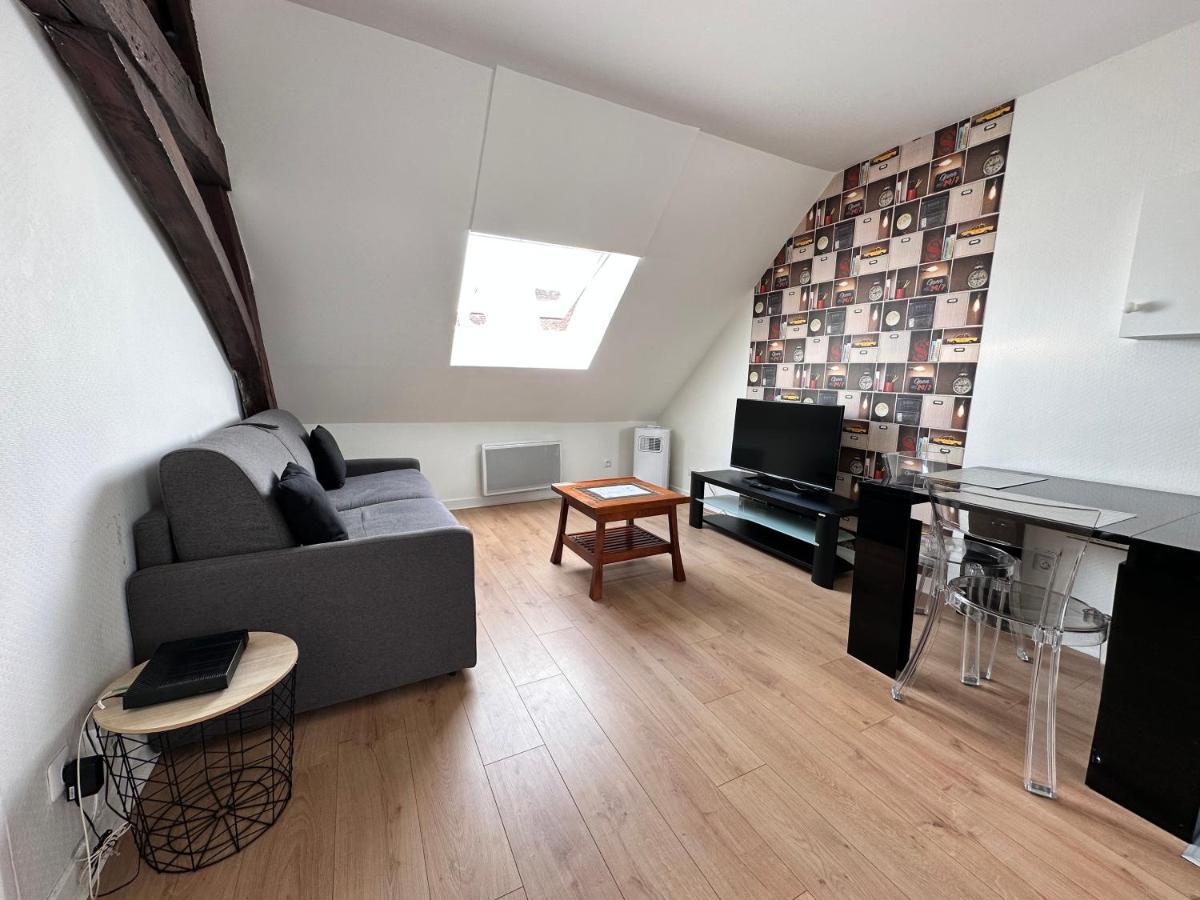 Appartement Au Centre Ville De Sens Εξωτερικό φωτογραφία